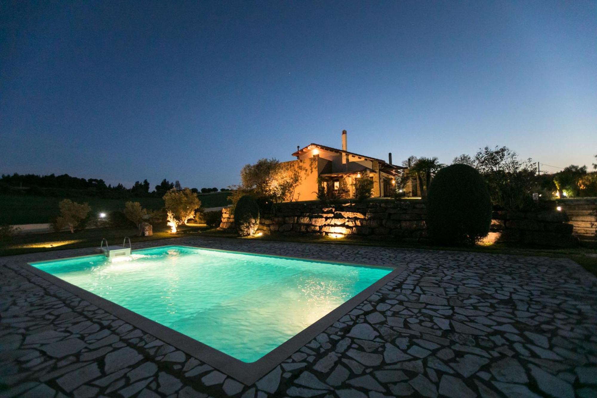 Serenity Villas, Nilie Hospitality Mgmt Fourka Exterior foto