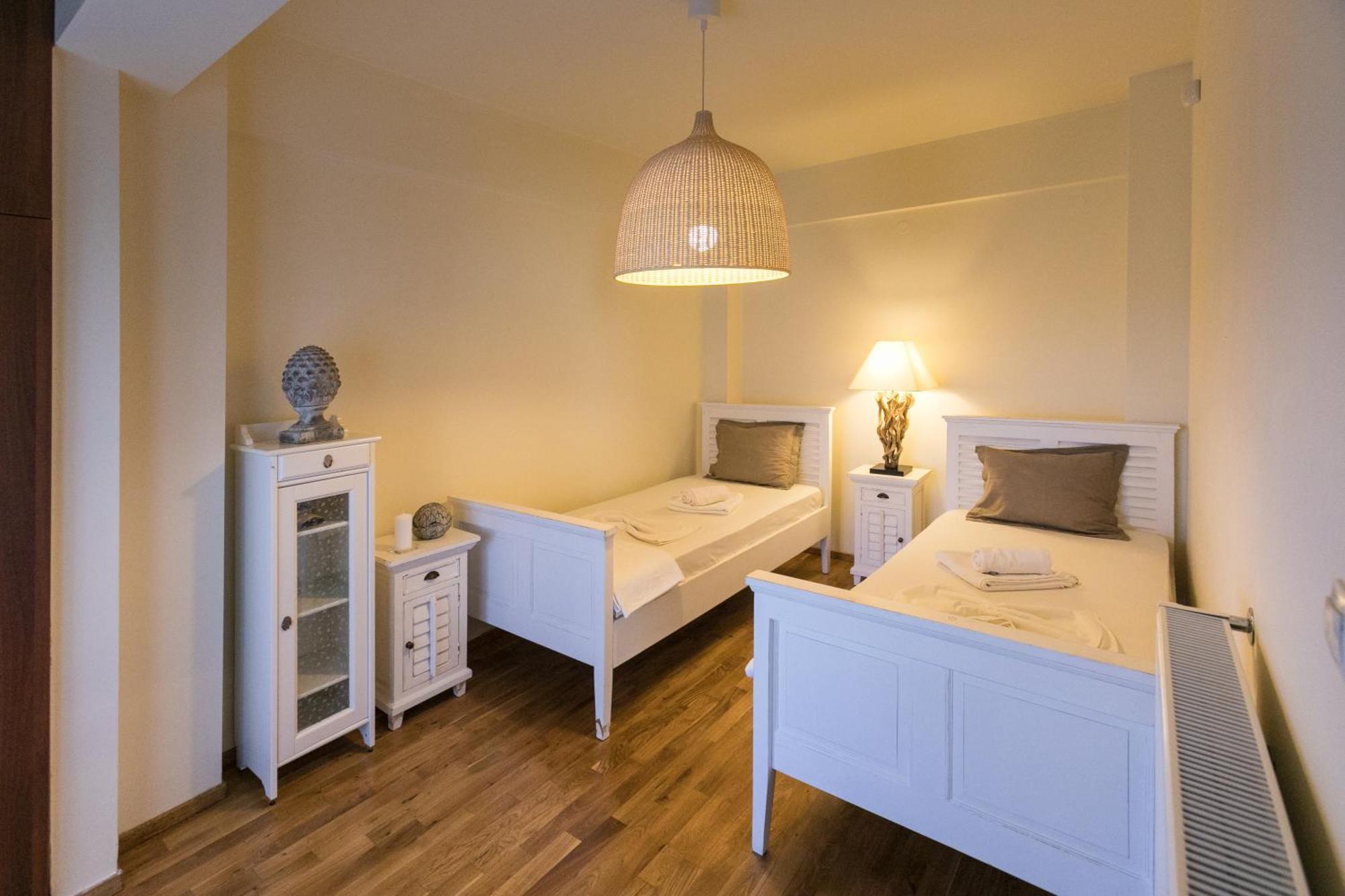 Serenity Villas, Nilie Hospitality Mgmt Fourka Exterior foto