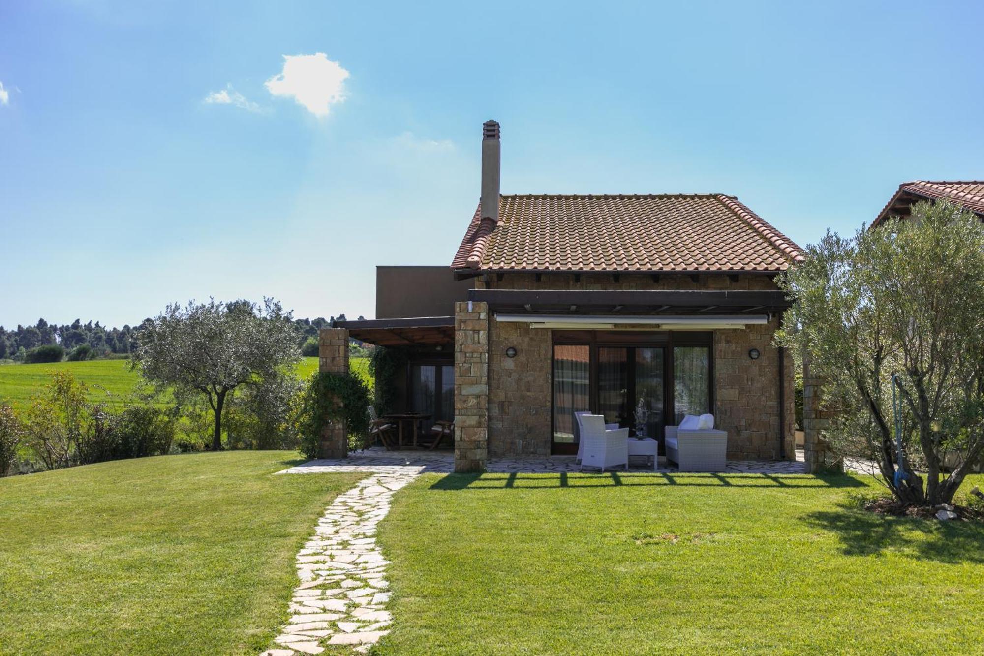 Serenity Villas, Nilie Hospitality Mgmt Fourka Exterior foto