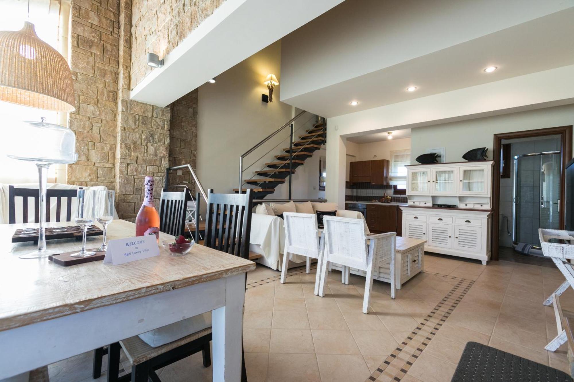 Serenity Villas, Nilie Hospitality Mgmt Fourka Exterior foto