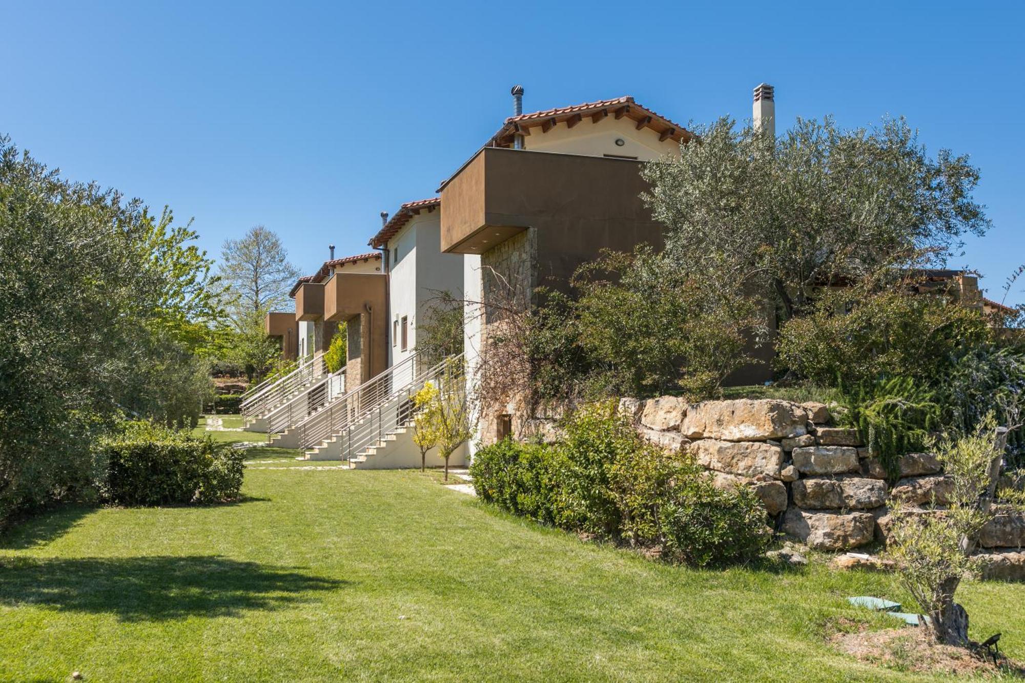 Serenity Villas, Nilie Hospitality Mgmt Fourka Exterior foto